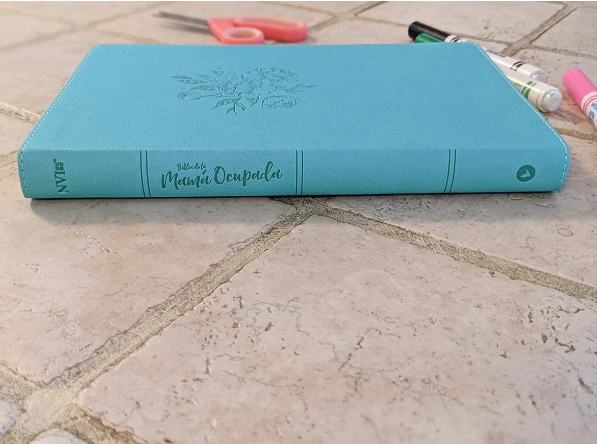 Biblia de la mamá ocupada: Inspiración diaria aún cuando sólo tienes un minuto